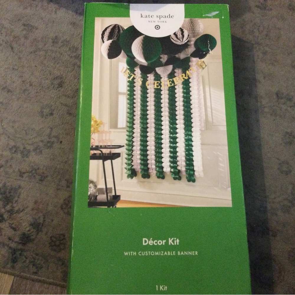 Kate Spade Green and White Décor Kit